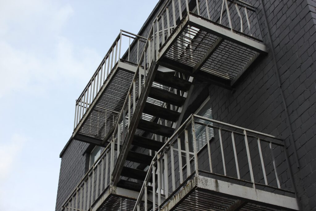 apartment balcony height